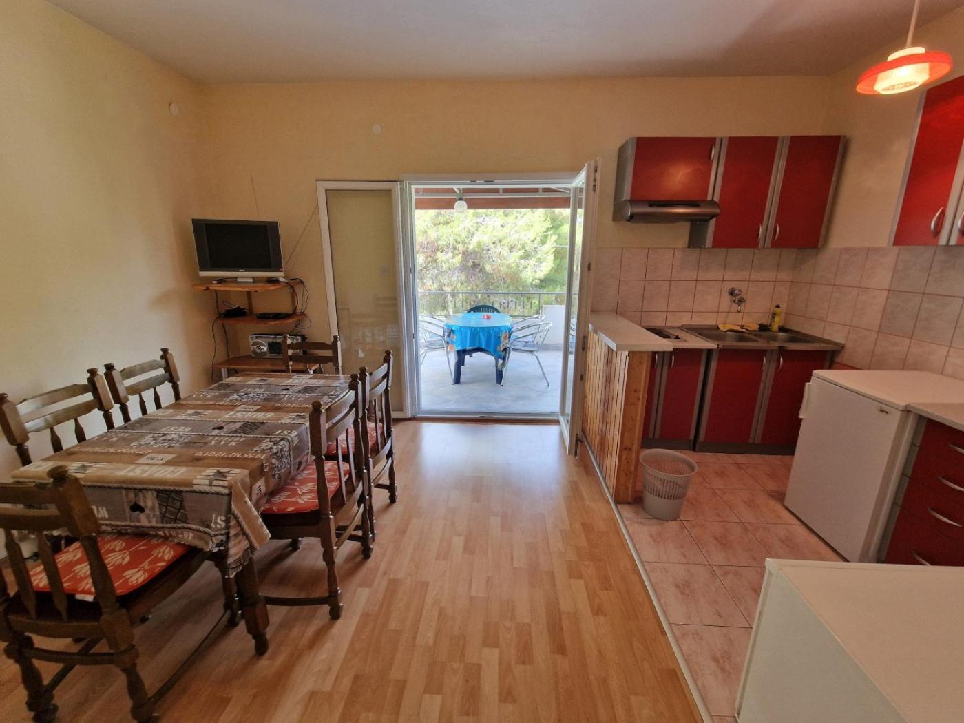 In Okrug Donji With Sea View, Terrace, Air Conditioning, Wifi 5136-1 Donji Okrug (Ciovo)